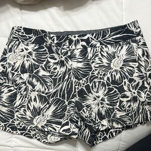 Floral Black and White Women's Shorts